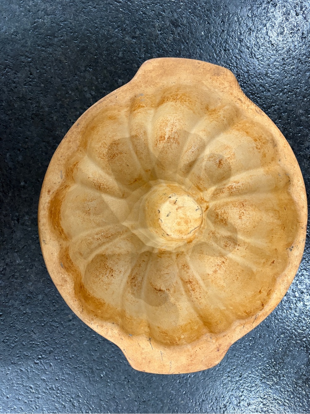 Vintage Fluted Bundt Cake Pan in Warm Tan by Pampered Chef